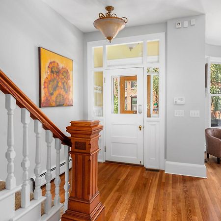 Appartamento Brownstone Townhouse In Fenway Boston Esterno foto