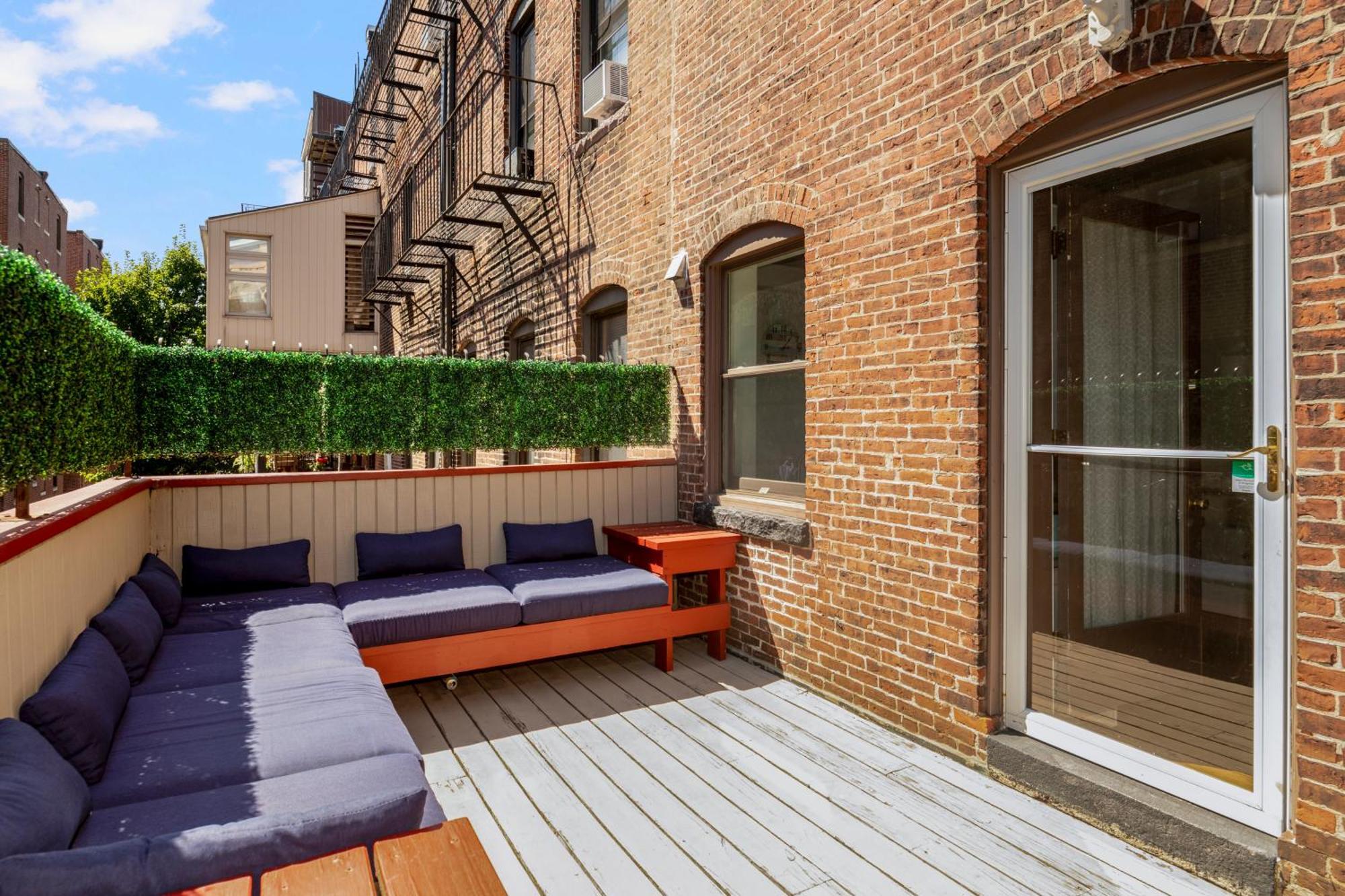 Appartamento Brownstone Townhouse In Fenway Boston Esterno foto